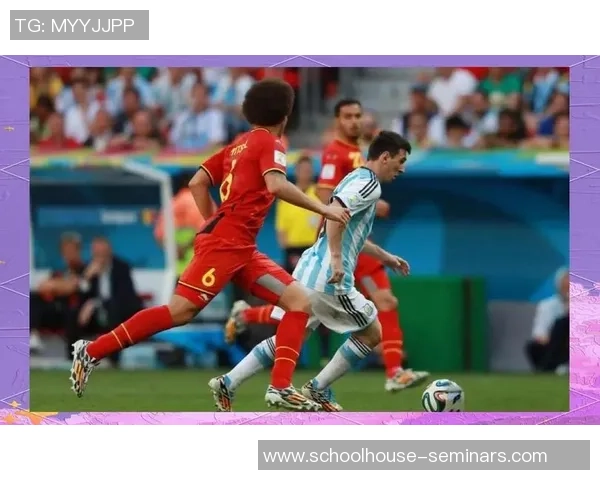 揭开神秘面纱一起猜足球明星的精彩瞬间与传奇故事